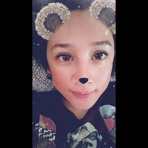 Meet your Posher, Vanessa